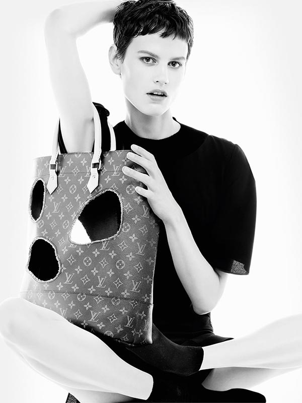 Louis Vuitton Celebrating Monogram: Cindy Sherman  Louis vuitton, Louis  vuitton purse, Louis vuitton monogram