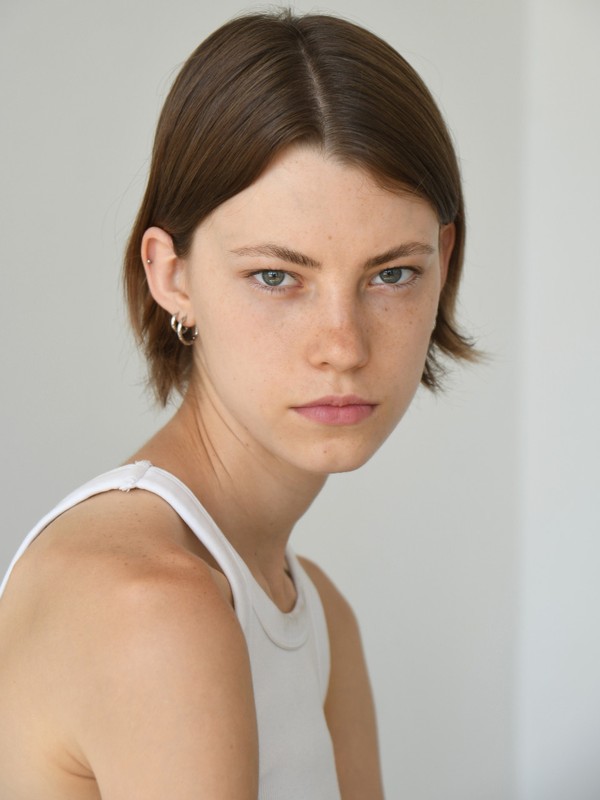 DANA-SMITH---Storm-Models-Polas_1_3.jpg